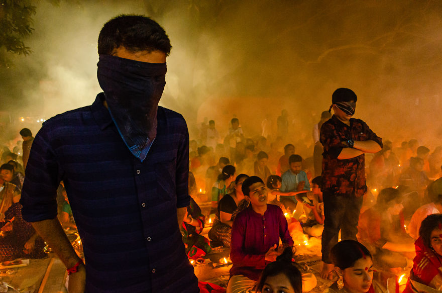 I Capture A Ritual Of Hindu Devotees Called “Rakher Upobash” I Capture A Ritual Of Hindu Devotees Called “Rakher Upobash”