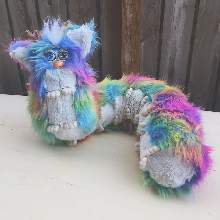 People Online Are Turning Their Furbies Into Centipedes And They Look Terrifying People Online Are Turning Their Furbies Into Centipedes And They Look Terrifying