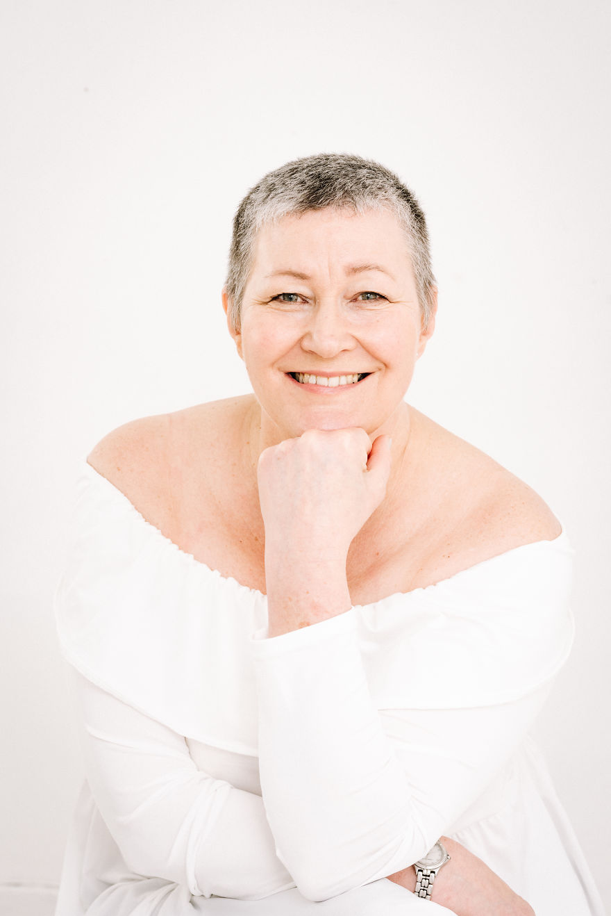 My 15 Portraits Of Women With Grey Hair Inspire People To Embrace Their Natural Beauty My 15 Portraits Of Women With Grey Hair Inspire People To Embrace Their Natural Beauty