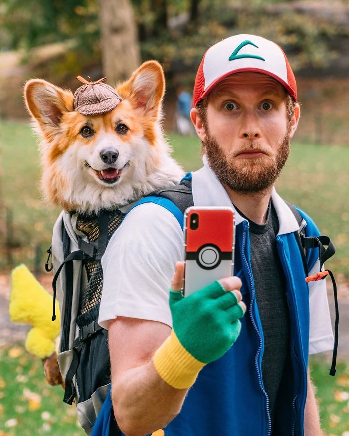 Guy Carries His Corgi In His Backpack, Brightens Everyone’s Day As They Commute (31 Pics) Guy Carries His Corgi In His Backpack, Brightens Everyone’s Day As They Commute (31 Pics)