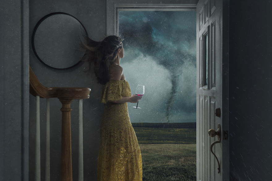 Photographer Captures Eerie Portraits That Look Like Horror Movie Posters (81 Pics) Photographer Captures Eerie Portraits That Look Like Horror Movie Posters (81 Pics)