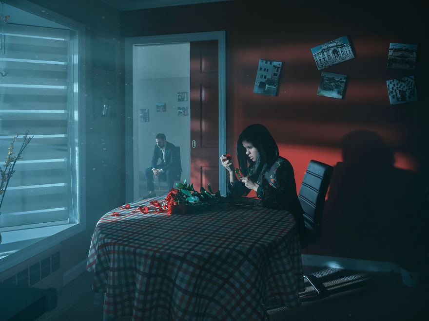 Photographer Captures Eerie Portraits That Look Like Horror Movie Posters (81 Pics) Photographer Captures Eerie Portraits That Look Like Horror Movie Posters (81 Pics)