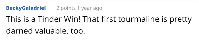 Woman Gives Her Number To A Guy On Tinder, Gets Pleasantly Surprised When He Starts Sending Her Photos Of His Rocks Woman Gives Her Number To A Guy On Tinder, Gets Pleasantly Surprised When He Starts Sending Her Photos Of His Rocks