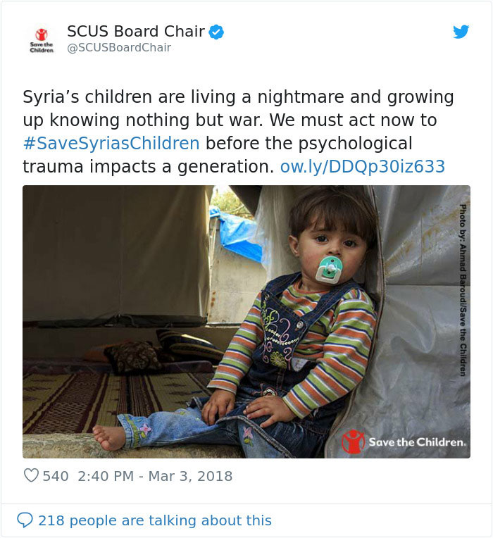 Syrian Dad Tells Daughter To Laugh When Bombs Explode In A Heartbreaking Video Syrian Dad Tells Daughter To Laugh When Bombs Explode In A Heartbreaking Video