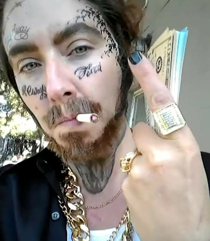 This 40-Year-Old Mom Pranks Kids By Dressing Up As Post Malone Making Everyone Think She’s Their Dad This 40-Year-Old Mom Pranks Kids By Dressing Up As Post Malone Making Everyone Think She’s Their Dad