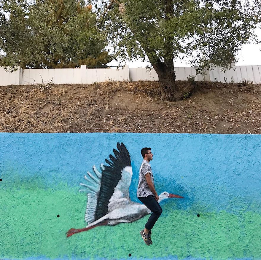 Here Are My 30 Best Optical Illusions That Were Made Without Any Editing Software