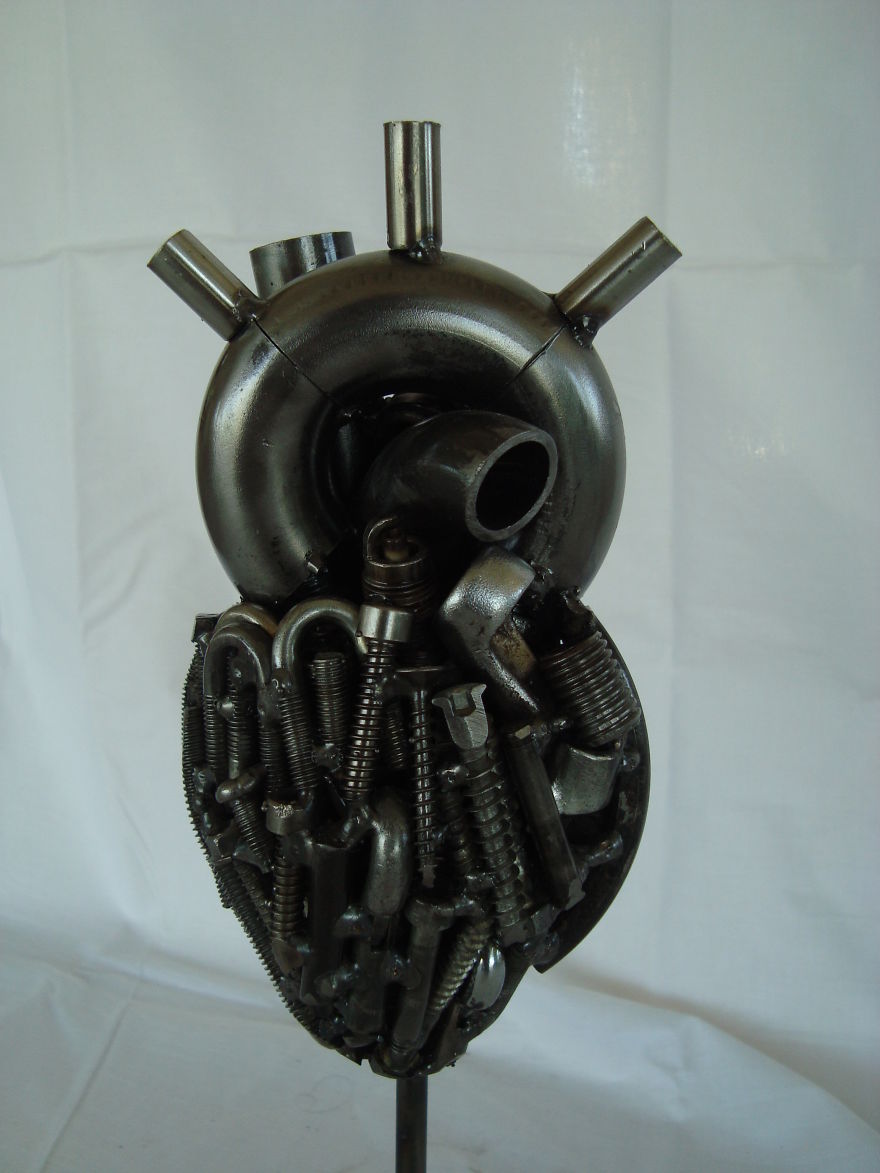 I Create Metal Sculptures From Things You Throw In The Garbage (10 Pics)