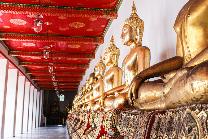 These Photographs Show The Beauty And The Drama Of Tourism In Thailand