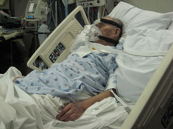 Hospice Nurse Shares A Story Of How A Dying Man Saw His Dogs And People Appear In The Room Hospice Nurse Shares A Story Of How A Dying Man Saw His Dogs And People Appear In The Room