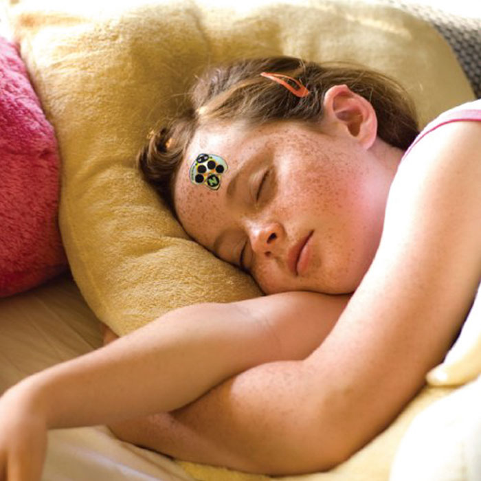 This Bug-Shaped Sticker Is An Ingenious Way To Measure Your Child’s Temperature Without Any Hassle This Bug-Shaped Sticker Is An Ingenious Way To Measure Your Child’s Temperature Without Any Hassle