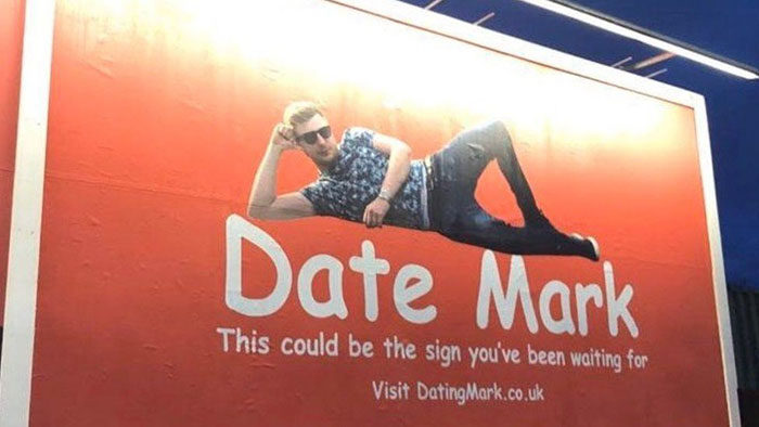 Single 30-Year-Old Man Buys A Billboard Asking Women To Date Him And The Website It Leads To Is Hilarious Single 30-Year-Old Man Buys A Billboard Asking Women To Date Him And The Website It Leads To Is Hilarious