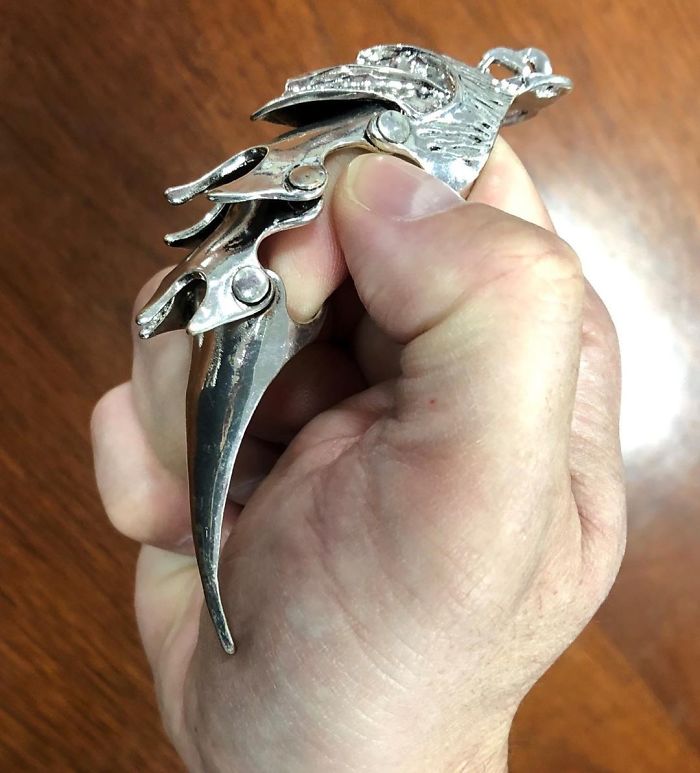 TSA Instagram Account Posts The Strangest Things They Confiscate (30 Pics) TSA Instagram Account Posts The Strangest Things They Confiscate (30 Pics)