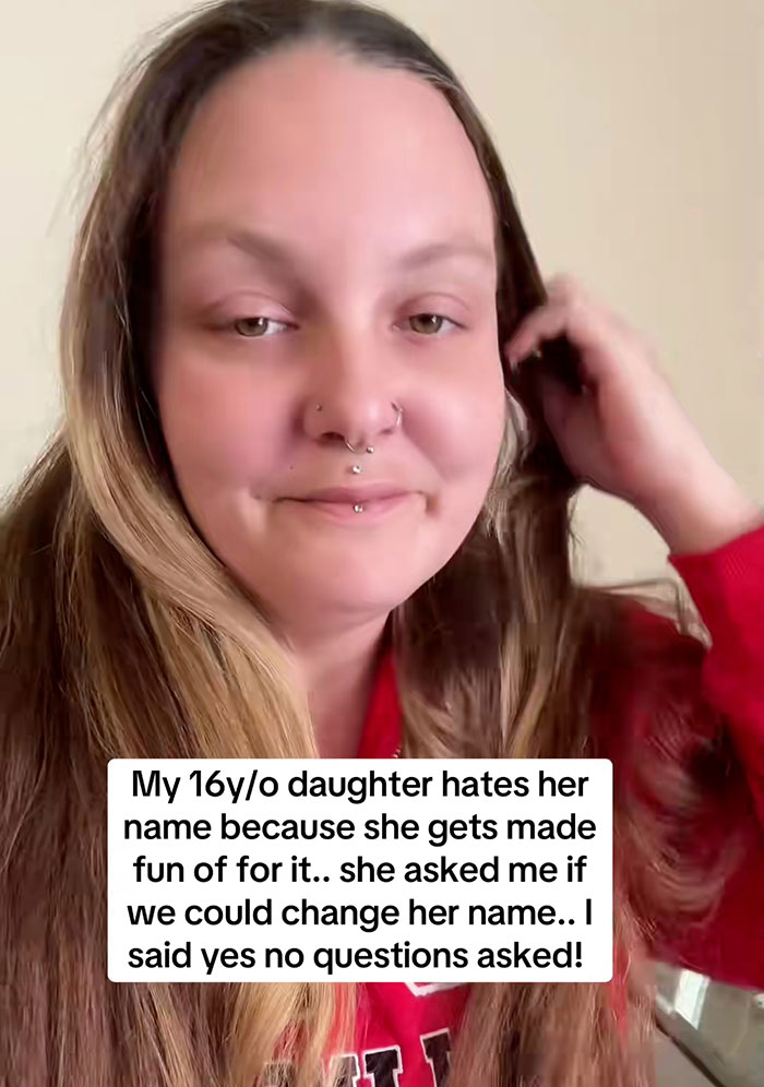 Mom Allows 16-Year-Old Daughter To Change Her “Racist” Name After Relentless Bullying At School Mom Allows 16-Year-Old Daughter To Change Her “Racist” Name After Relentless Bullying At School