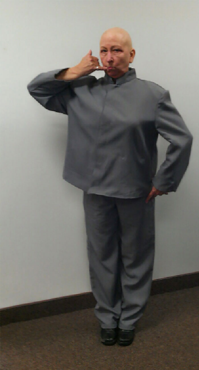 30 People With Illnesses And Disabilities Overshining Their Hardships With Humor 30 People With Illnesses And Disabilities Overshining Their Hardships With Humor