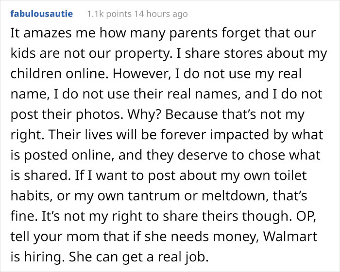 Daughter Has No Other Choice But To Always Wear A ‘No Photo’ Hoodie So Her Influencer Mom Would Stop Posting Her Pics Daughter Has No Other Choice But To Always Wear A ‘No Photo’ Hoodie So Her Influencer Mom Would Stop Posting Her Pics