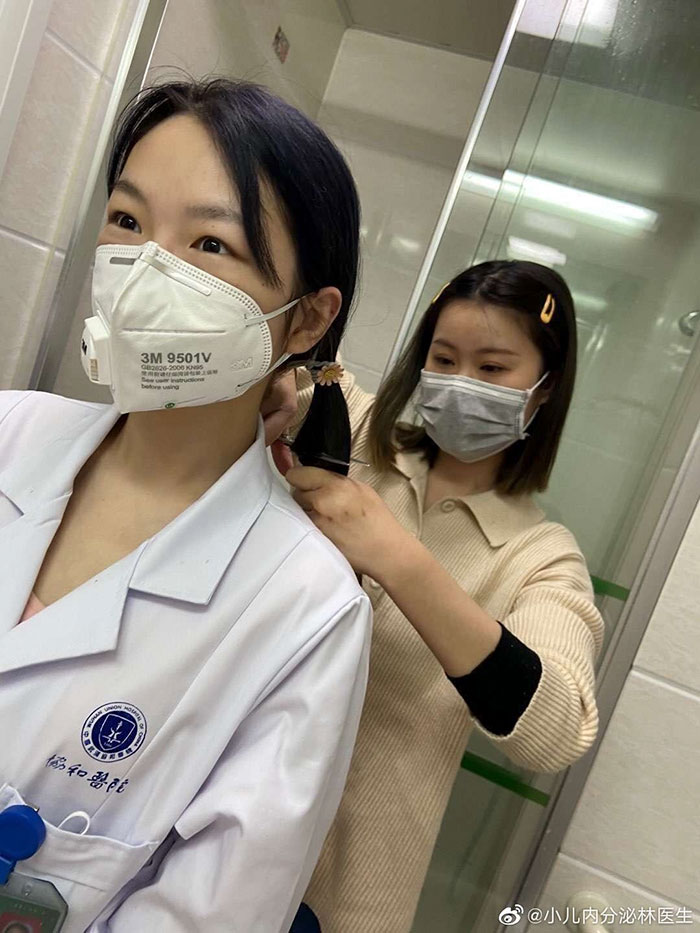 30 Pics That Show The Realities Of Medical Staff Working In Wuhan