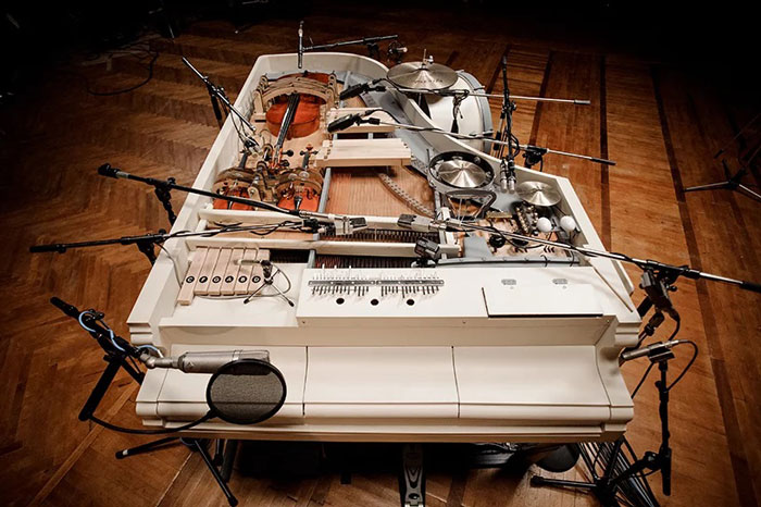 This Indie Rock Band Spent 3 Years Building An Incredible 20-Piece Hybrid Instrument To Be Played By 2 Guys This Indie Rock Band Spent 3 Years Building An Incredible 20-Piece Hybrid Instrument To Be Played By 2 Guys