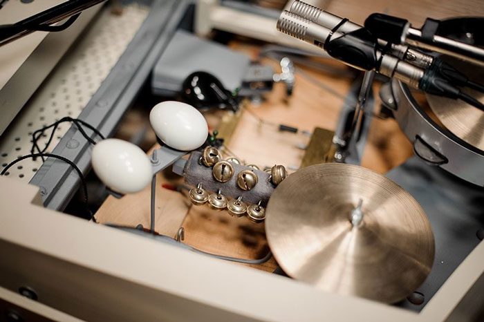 This Indie Rock Band Spent 3 Years Building An Incredible 20-Piece Hybrid Instrument To Be Played By 2 Guys This Indie Rock Band Spent 3 Years Building An Incredible 20-Piece Hybrid Instrument To Be Played By 2 Guys