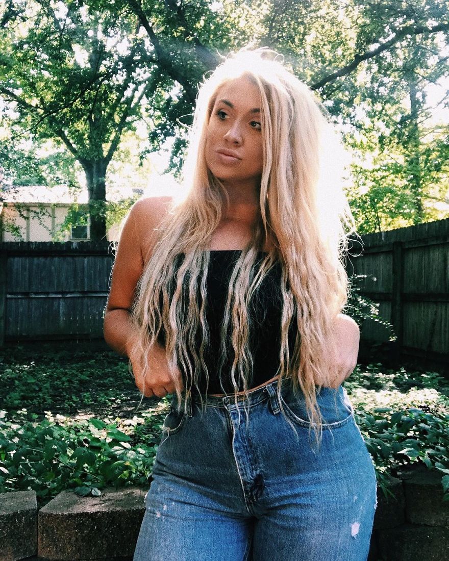 Guy Judges This Girl’s Personality By Her Appearance, Gets Murdered By Words When She Replies Guy Judges This Girl’s Personality By Her Appearance, Gets Murdered By Words When She Replies