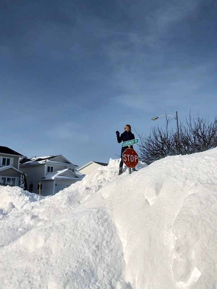 30 Pics Showing How Canadians Are Dealing With An Unprecedented Blizzard 30 Pics Showing How Canadians Are Dealing With An Unprecedented Blizzard