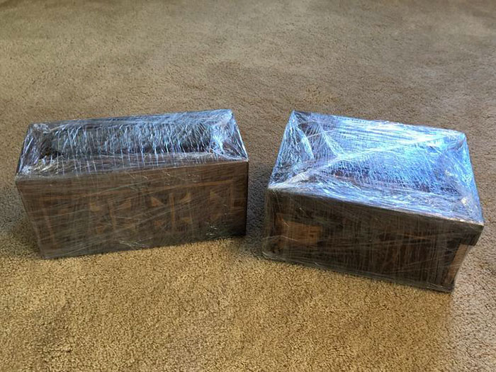 Bank Robber Hides Something In A ‘Mystery Box’, 100 Years Later, His Great Grandson Opens It Bank Robber Hides Something In A ‘Mystery Box’, 100 Years Later, His Great Grandson Opens It