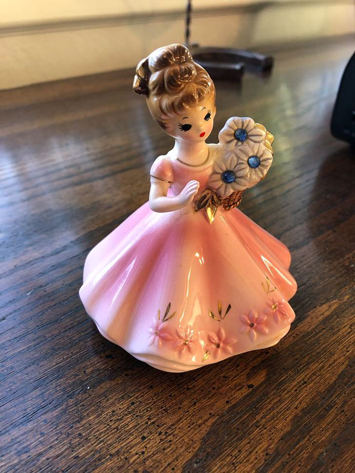 Bank Robber Hides Something In A ‘Mystery Box’, 100 Years Later, His Great Grandson Opens It Bank Robber Hides Something In A ‘Mystery Box’, 100 Years Later, His Great Grandson Opens It