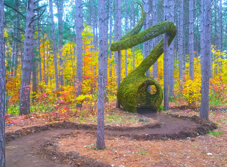 We Made An Art Installation In 5 Days During The Land Art Festival