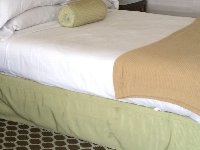 22 Pics Of Hotel Horrors From Las Vegas Shared By Visitors 22 Pics Of Hotel Horrors From Las Vegas Shared By Visitors