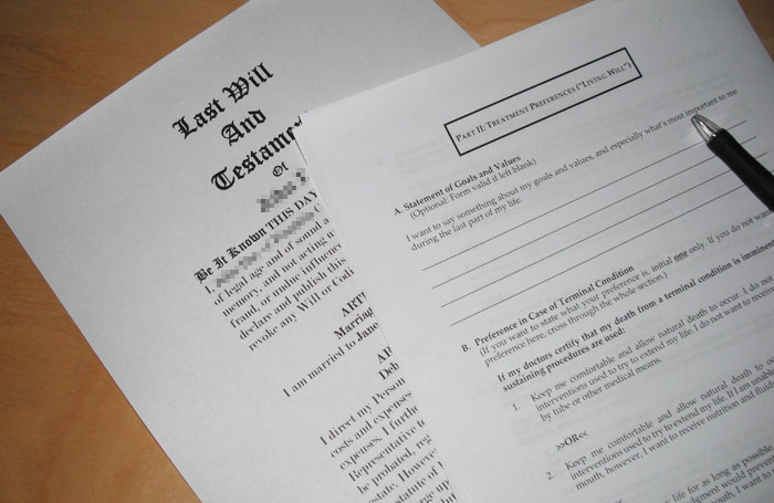 Parents Tell Their Daughter They’re Removing Her From The Will Because She Has No Kids, So She Ruins Their Holidays Parents Tell Their Daughter They’re Removing Her From The Will Because She Has No Kids, So She Ruins Their Holidays