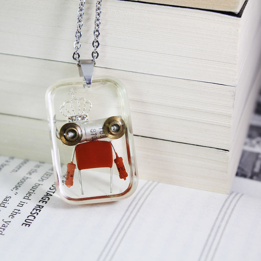 I Turned Electronic Components Into Adoptable Tiny Robots I Turned Electronic Components Into Adoptable Tiny Robots