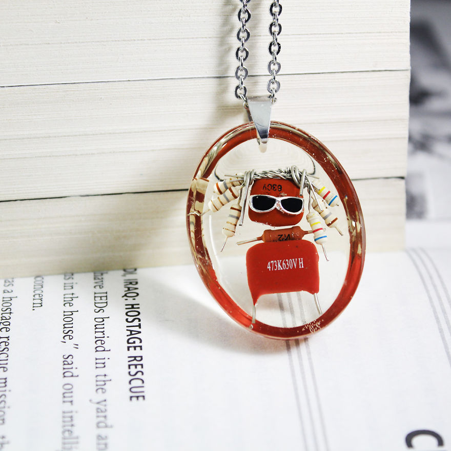 I Turned Electronic Components Into Adoptable Tiny Robots