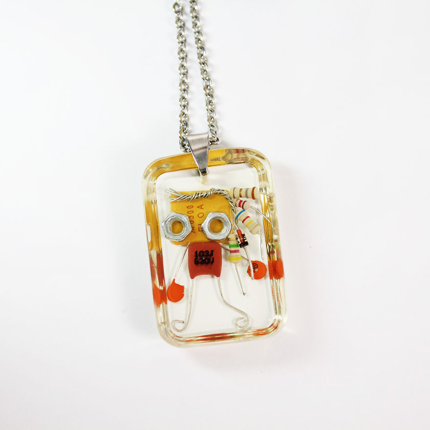 I Turned Electronic Components Into Adoptable Tiny Robots I Turned Electronic Components Into Adoptable Tiny Robots