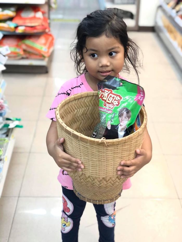 As Thailand Is Banning Plastic Bags, These 30 People Have Come Up With Awesome And Unusual Alternatives As Thailand Is Banning Plastic Bags, These 30 People Have Come Up With Awesome And Unusual Alternatives