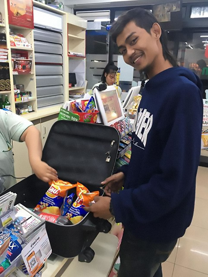 As Thailand Is Banning Plastic Bags, These 30 People Have Come Up With Awesome And Unusual Alternatives As Thailand Is Banning Plastic Bags, These 30 People Have Come Up With Awesome And Unusual Alternatives