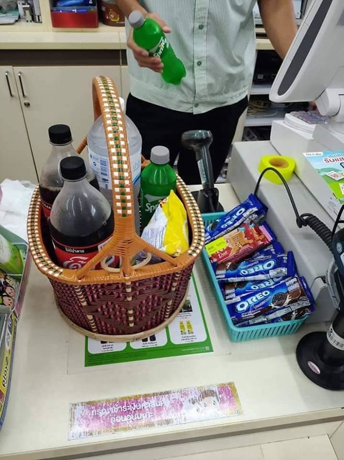 As Thailand Is Banning Plastic Bags, These 30 People Have Come Up With Awesome And Unusual Alternatives As Thailand Is Banning Plastic Bags, These 30 People Have Come Up With Awesome And Unusual Alternatives