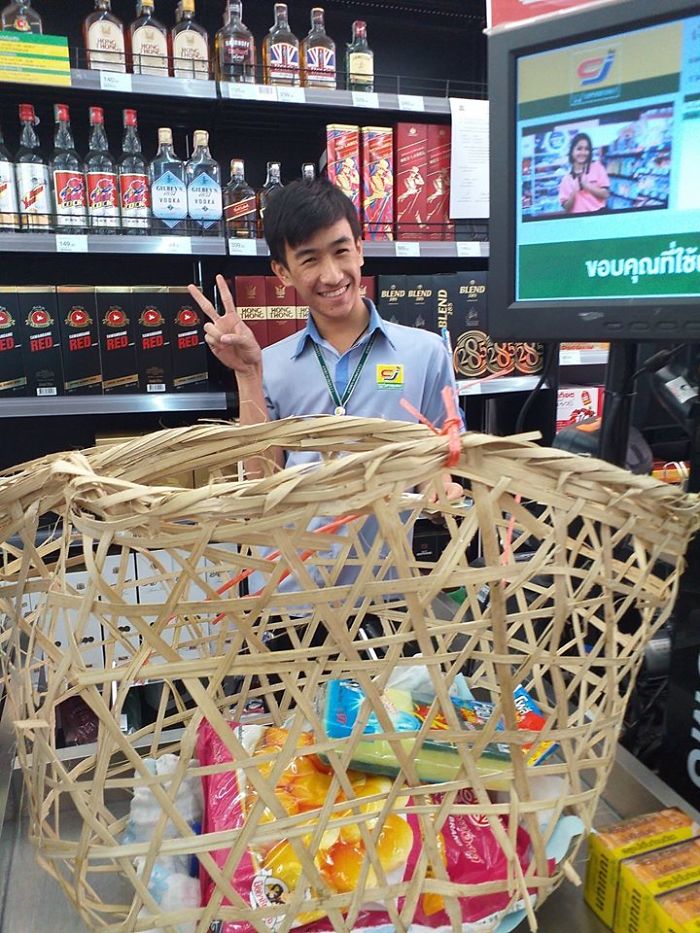 As Thailand Is Banning Plastic Bags, These 30 People Have Come Up With Awesome And Unusual Alternatives As Thailand Is Banning Plastic Bags, These 30 People Have Come Up With Awesome And Unusual Alternatives