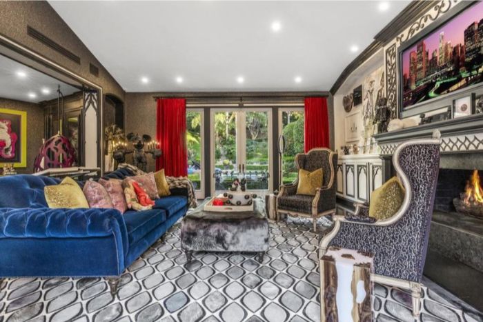 ‘Luxury’ House Owned By Dr. Phil Is For Sale And People Are Finding Lots Of Things Very Wrong With Its Design ‘Luxury’ House Owned By Dr. Phil Is For Sale And People Are Finding Lots Of Things Very Wrong With Its Design