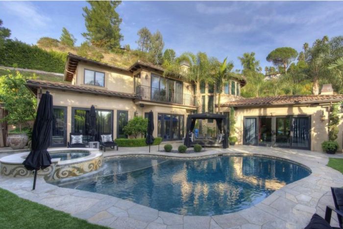 ‘Luxury’ House Owned By Dr. Phil Is For Sale And People Are Finding Lots Of Things Very Wrong With Its Design ‘Luxury’ House Owned By Dr. Phil Is For Sale And People Are Finding Lots Of Things Very Wrong With Its Design