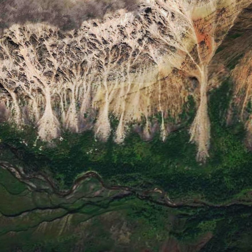 I Capture The Most Beautiful Locations With Google Earth (56 Pics)