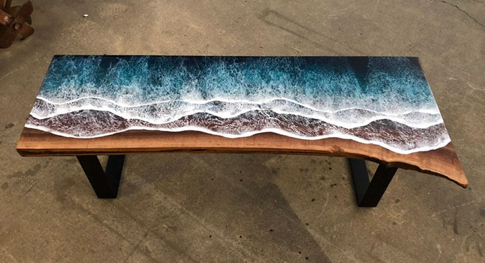 These Artists Create Mesmerizing Tables That Look Like They’re Being Washed By An Ocean Wave These Artists Create Mesmerizing Tables That Look Like They’re Being Washed By An Ocean Wave