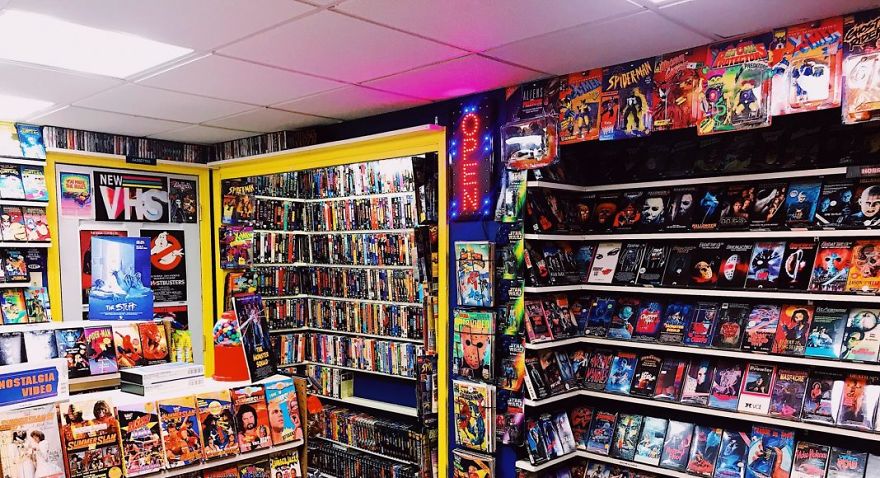 Guy Builds A VHS &lsquo;Store&rsquo; In His Basement And It Might Give You Nostalgia (16 Pics)