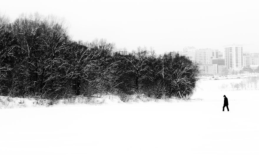 Photography Of People Who Are Isolated And Alone Photography Of People Who Are Isolated And Alone