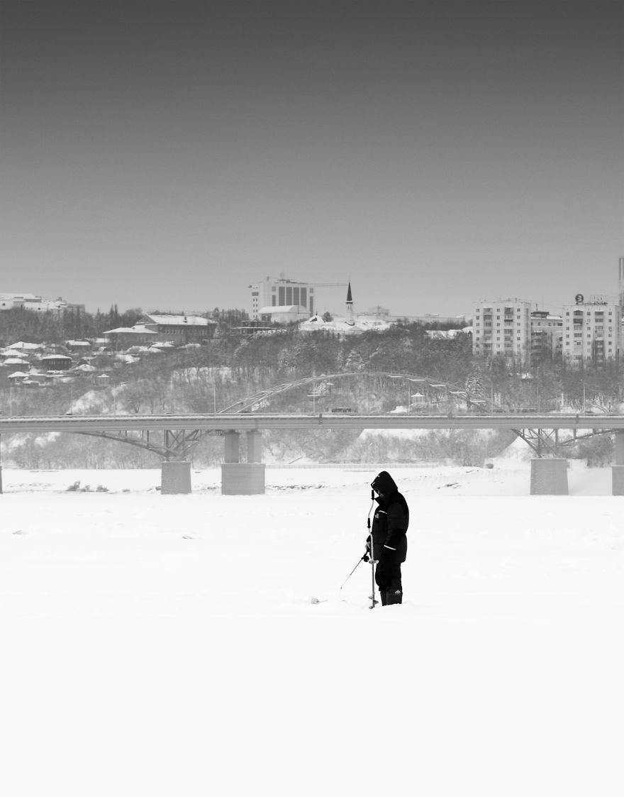 Photography Of People Who Are Isolated And Alone Photography Of People Who Are Isolated And Alone