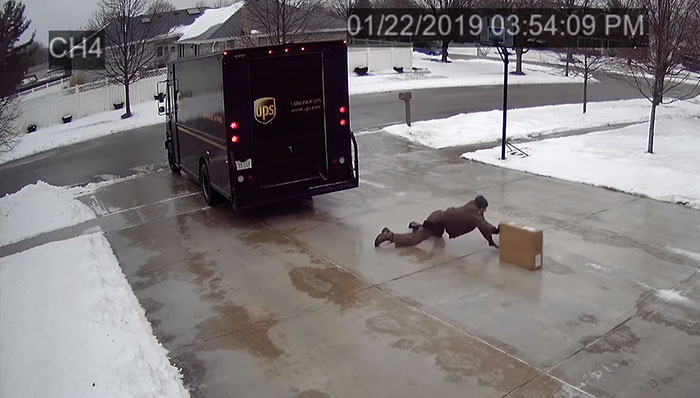 A Security Cam Captures This UPS Delivery Guy Being A Hero And Doing His Best To Deliver What He Has To A Security Cam Captures This UPS Delivery Guy Being A Hero And Doing His Best To Deliver What He Has To