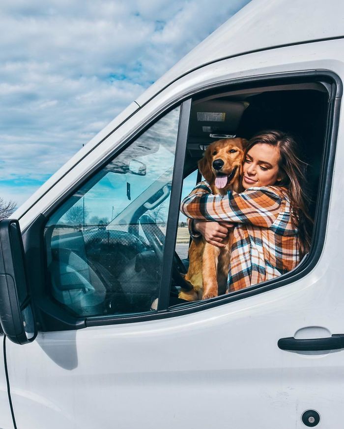 24-Year-Old Dumps Her Boyfriend, Quits Her Job, And Now Is Living The Van Life With Her Dog 24-Year-Old Dumps Her Boyfriend, Quits Her Job, And Now Is Living The Van Life With Her Dog