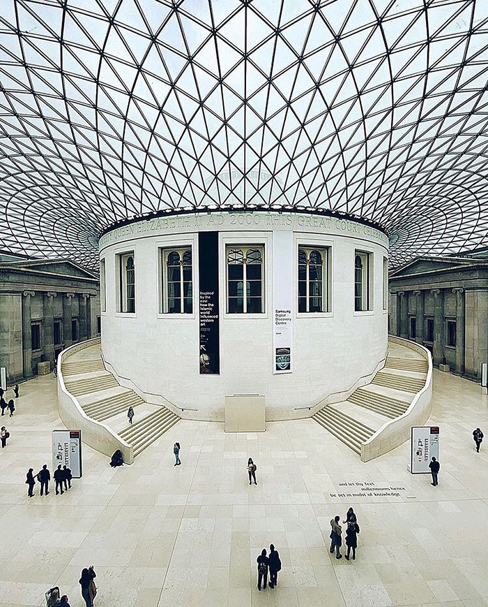 12 Famous Museums And Galleries You Can Visit Virtually From Your Own Couch 12 Famous Museums And Galleries You Can Visit Virtually From Your Own Couch
