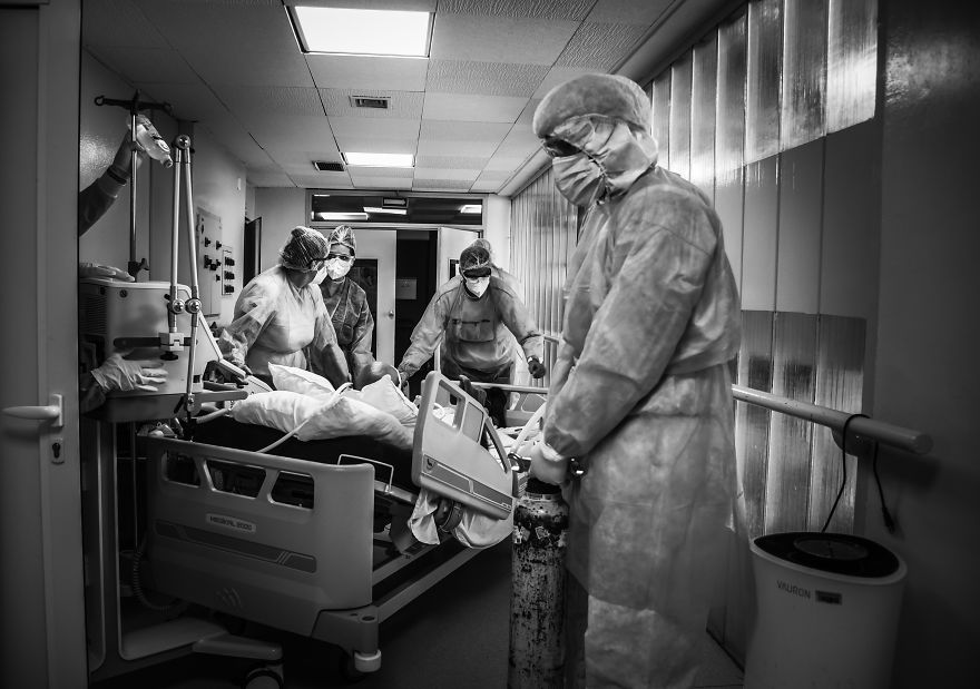 At The Front Lines, A Battle With The Coronavirus Is Fought Until The Last Breath