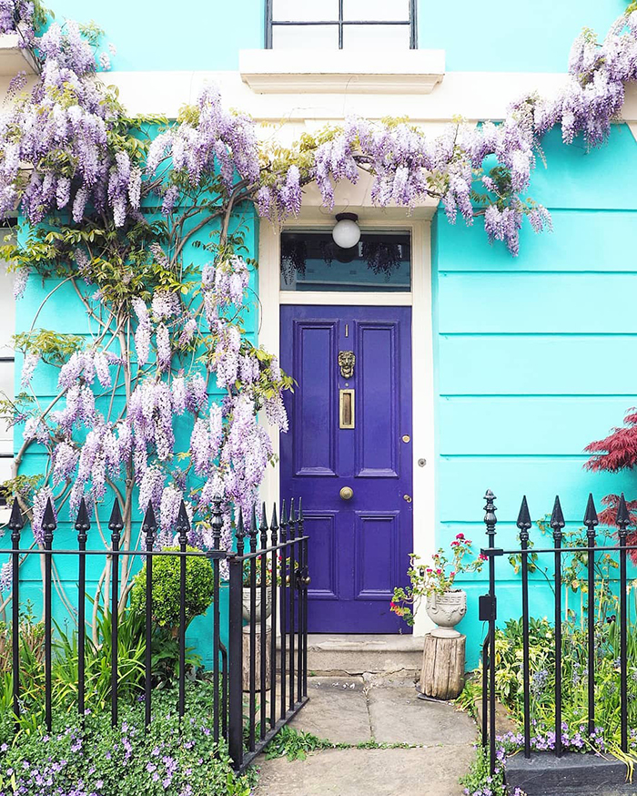 These 30 Charming Front Doors Around London Look Like They’re Part Of Sets In A Wes Anderson Movie These 30 Charming Front Doors Around London Look Like They’re Part Of Sets In A Wes Anderson Movie