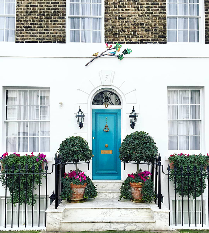 These 30 Charming Front Doors Around London Look Like They’re Part Of Sets In A Wes Anderson Movie These 30 Charming Front Doors Around London Look Like They’re Part Of Sets In A Wes Anderson Movie