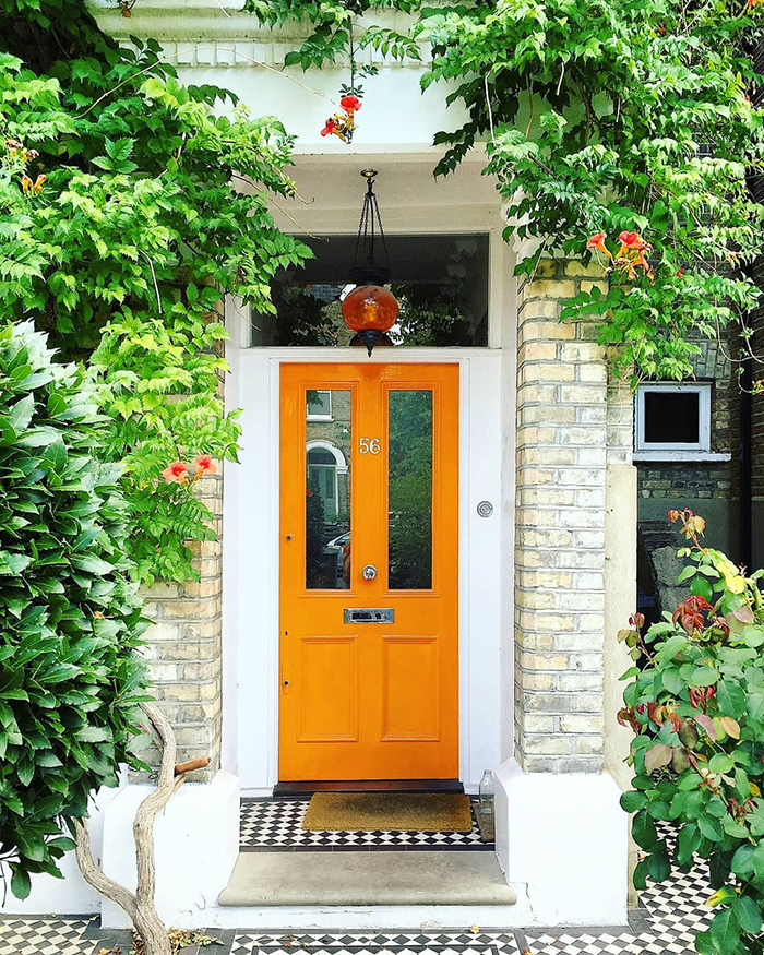 These 30 Charming Front Doors Around London Look Like They’re Part Of Sets In A Wes Anderson Movie These 30 Charming Front Doors Around London Look Like They’re Part Of Sets In A Wes Anderson Movie